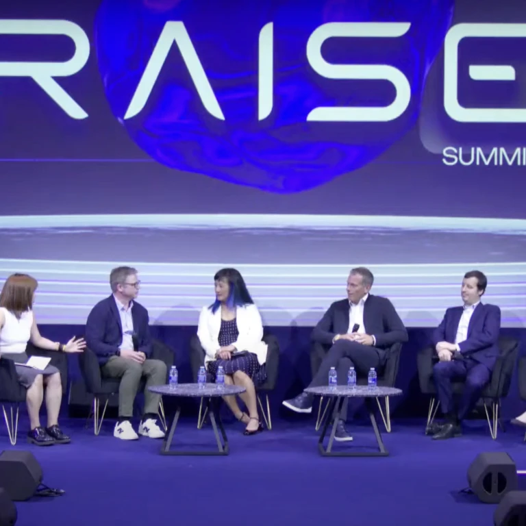 Comment les Agents IA Redéfinissent l’Entreprise Moderne (Sara Maldon Make, Adrian McDermott, Zendesk, Jan Bungert SAP, Axel de Goursac KPMG,  Karen Kwok Reuters)