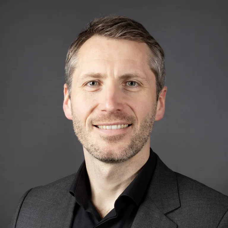 L'IA doit renforcer notre envie d'apprendre à mieux servir l'humanité par la technologie (Alexandre Sigoigne, HETIC)