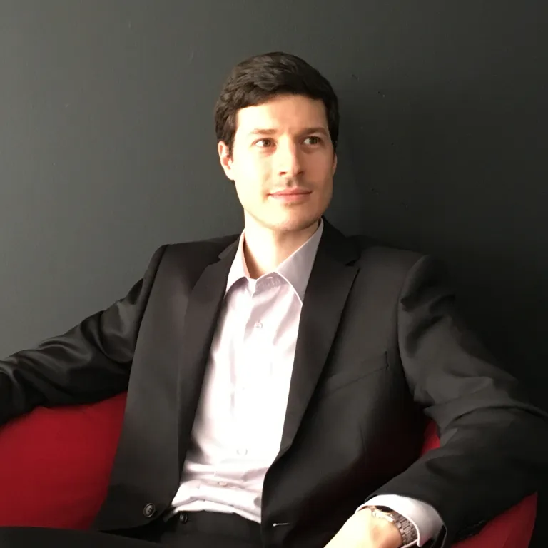 Pour une IA raisonnée et comprise, du buzz aux enjeux - le regard d’un expert (Axel Cypel, auteur-conférencier)